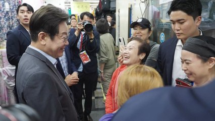 이 대통령, '시장 시절 현대화' 성남 현대시장 깜짝 방문 / YTN