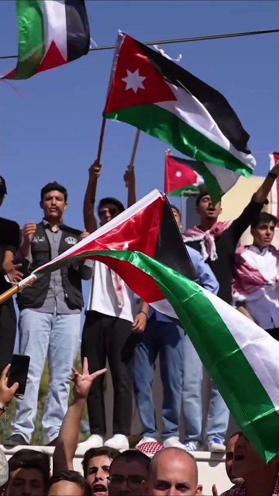 من استقبال جلالة الملك عبدالله الثاني لسمو الشيخ تميم بن حمد آل ثاني أمير دولة قطر خلال زيارته