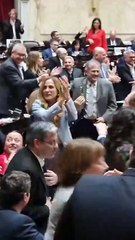 Aplausos y cánticos de la oposición tras el rechazo a los vetos de Milei