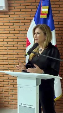 Carolina anuncia 250 becas de Google para estudiar inteligencia artificial y análisis de datos en Centro Futuro