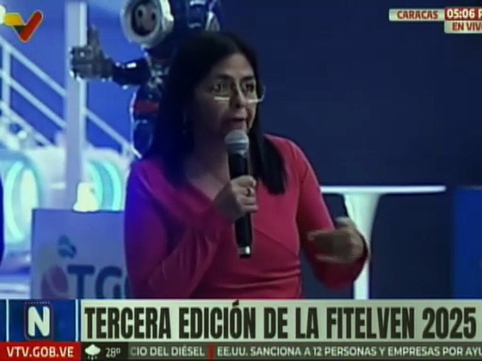 Vicepresidenta Rodríguez: El sector telecomunicaciones es clave para la economía del país