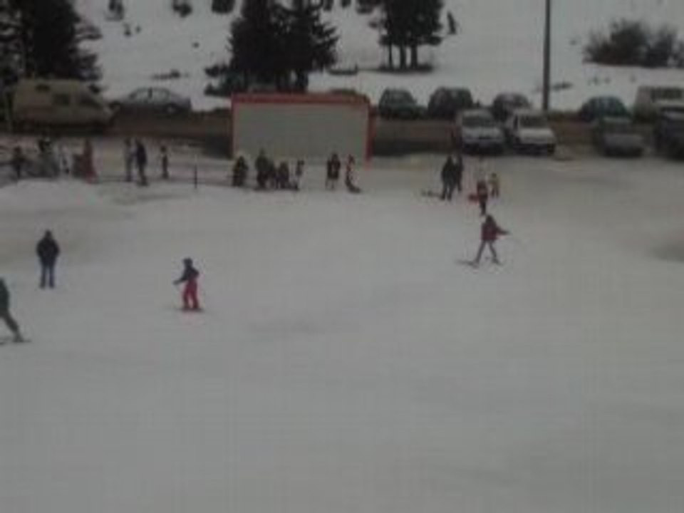 tombée de ski ! aïe aïe aïe