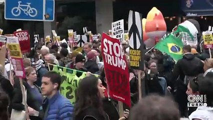 Trump'a Epstein'li karşılama! Windsor Kalesi'ne yansıtıldı