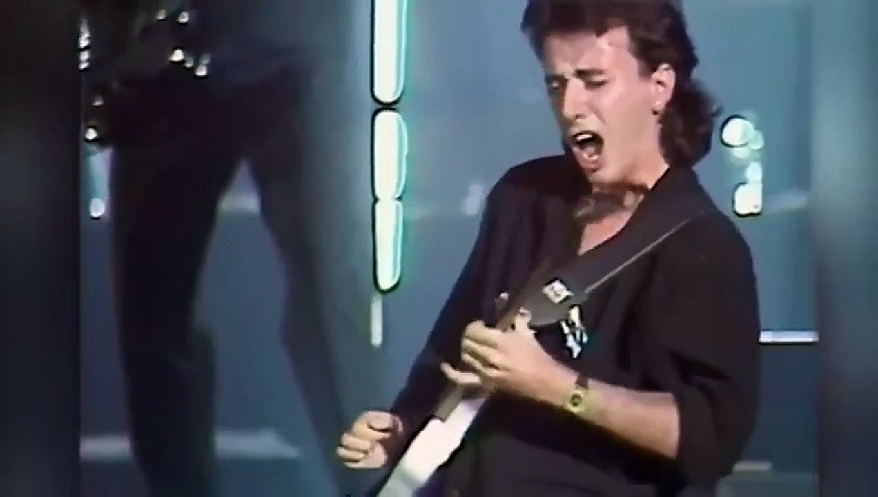 Johnny Hallyday – Spot Publicitaire SUPER DELUXE (Gang-Bercy 87) – Version 2 (2017)