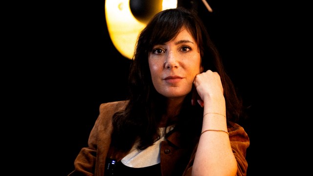 Dis, Nora Hamzawi : la belle-mère, les sextoys ou la grasse matinée, c'est tue-l'amour ou pas ?