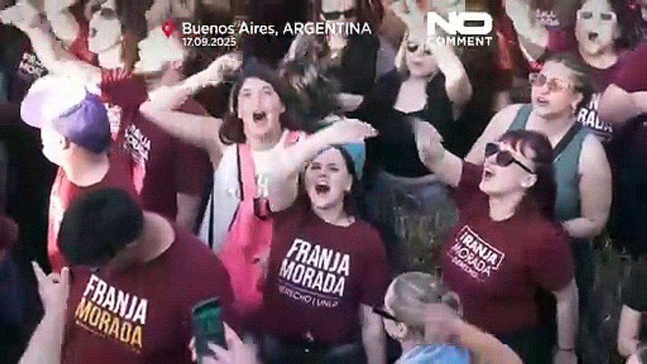 Congresso rejeita vetos de Milei e milhares de pessoas manifestam-se em Buenos Aires