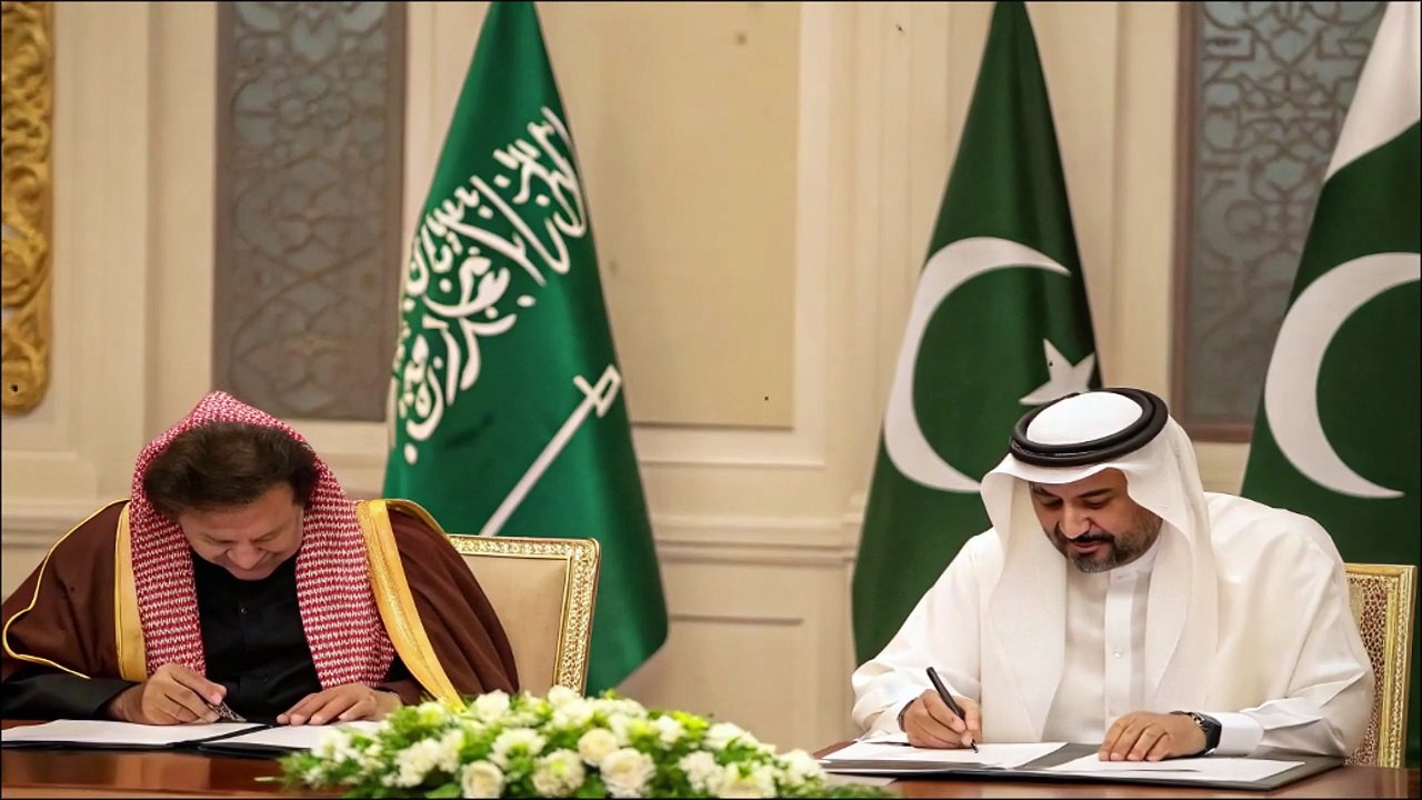 Saudi Arabia Seals Mutual Defense Pact with Nuclear-Armed Pakistan Against Israel