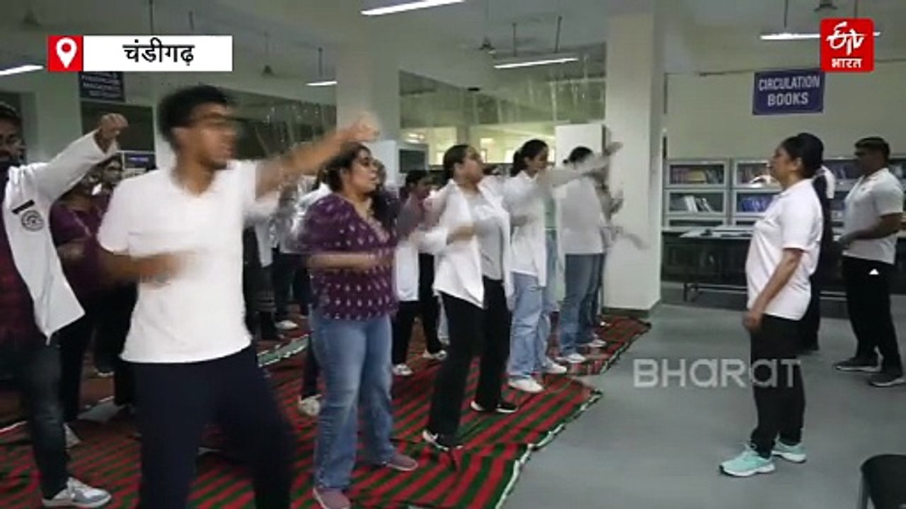 पंजाब यूनिवर्सिटी की छात्राएं सीख रही सेल्फ डिफेंस के गुर, चंडीगढ़ पुलिस 200 स्टूडेंट्स को दे रही धांसू ट्रेनिंग