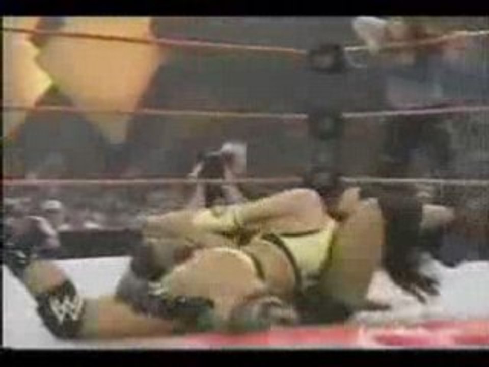 Lita & Victoria vs Gail Kim & Molly Holly