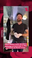 Chose promise, chose due ! Pierre Niney a bien honoré son pari après le triomphe du Comte de Monte-Cristo, il dévoile un tatouage spécial ! 🔥 En juillet 2024, il avait promis que si le long-métrage historique dépassait les 3,5 millions d’entrées, il se