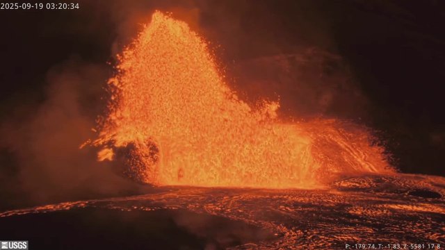 Hawaii’s Kilauea gushes a spectacular lava fountain into the night sky