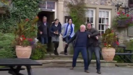 Emmerdale Eric vs Faith & Sarah Sugden Jr/Cain Grabs Eric 8th November 2017