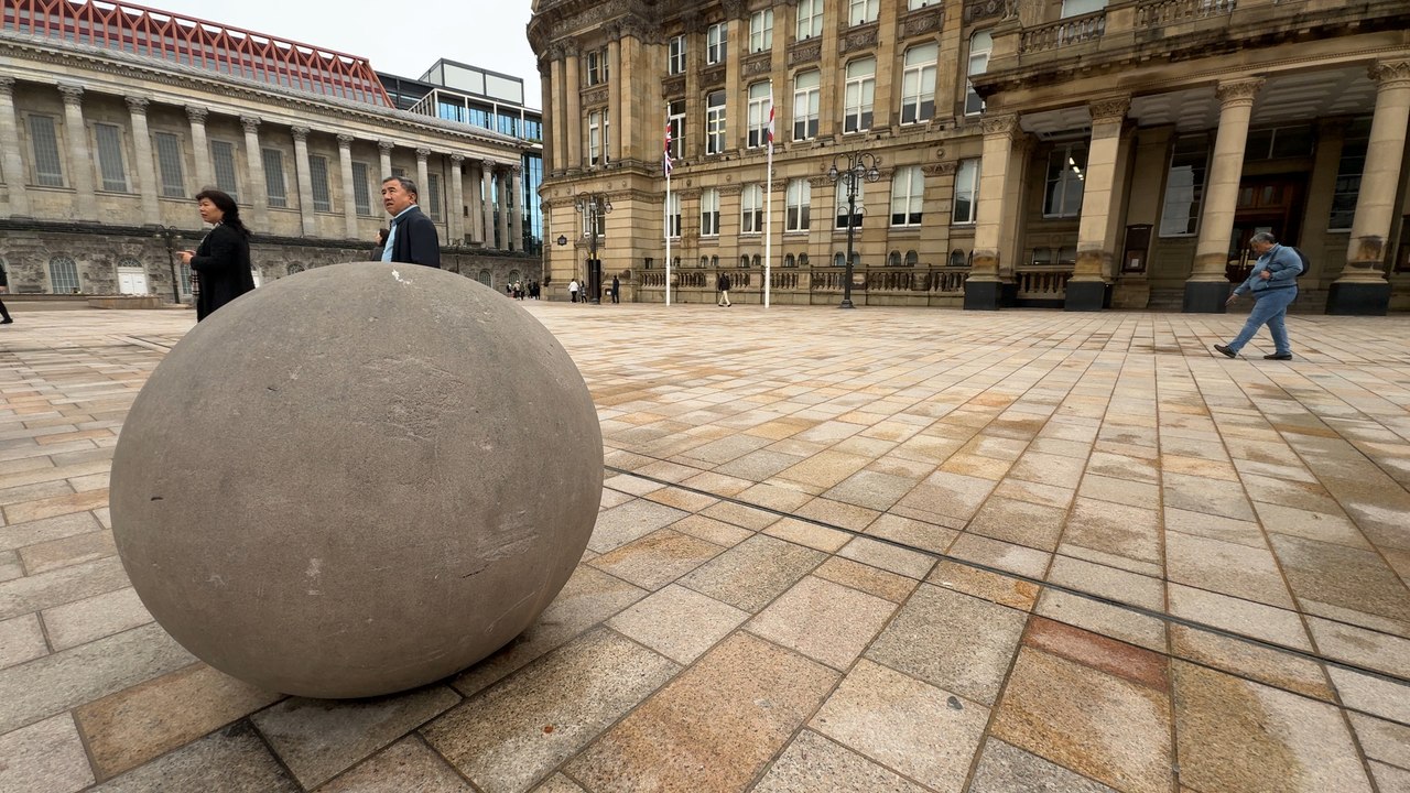 Why Birmingham's bin strikes keep dragging on