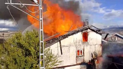 Kastamonu'da müstakil ev küle döndü