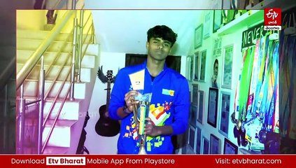 YUVA : 17 ఏళ్ల వయసులో 250 మెడల్స్​ - ఈతలో హైదరాబాద్ కుర్రోడి టాలెంట్​కు హ్యాట్సాఫ్