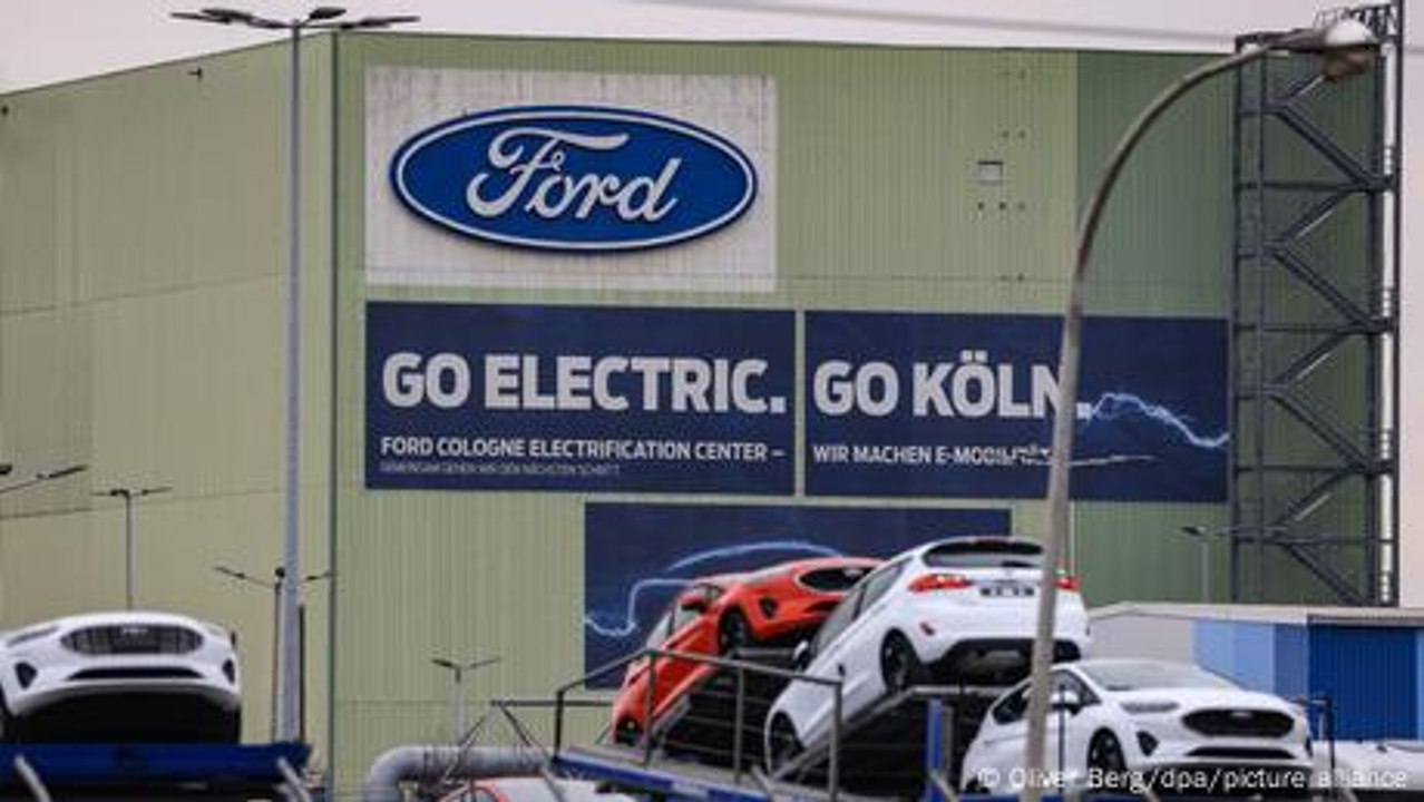 US carmaker Ford cuts more jobs in Germany