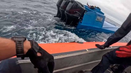 U.S. Coast Guard intercepts “narco-submarine” with 34 tons of cocaine in the Pacific