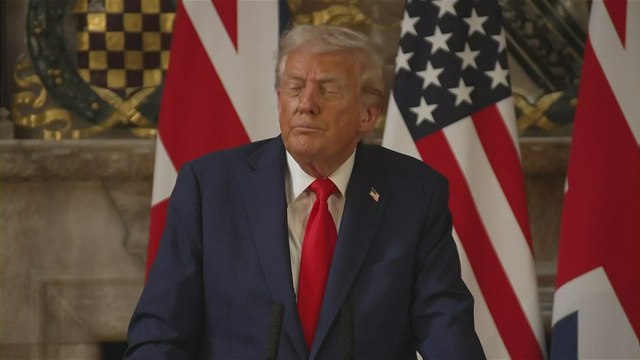 Awkward Moment: Trump Pats Starmer’s Back After Hamas Remarks