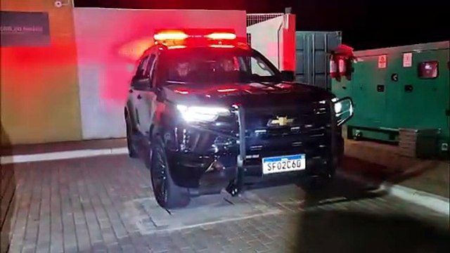 Jovem é flagrada com 3,5 kg de haxixe preso ao corpo em ônibus de linha em Cascavel