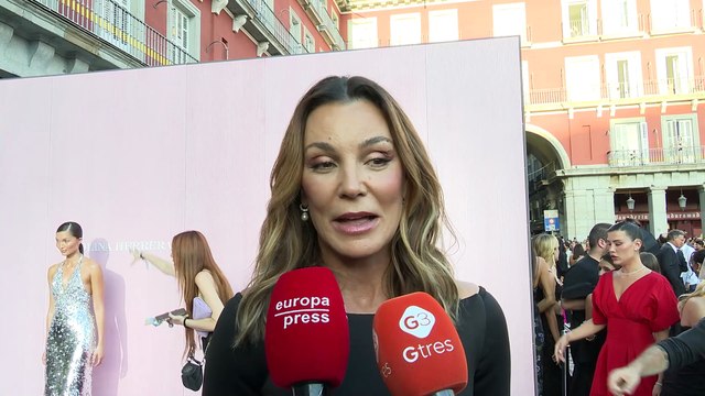 Mar Flores reaparece y responde sobre si se toma como una provocación el posado de su hijo y Carlo Costanzia padre en el cumpleaños de Terelu