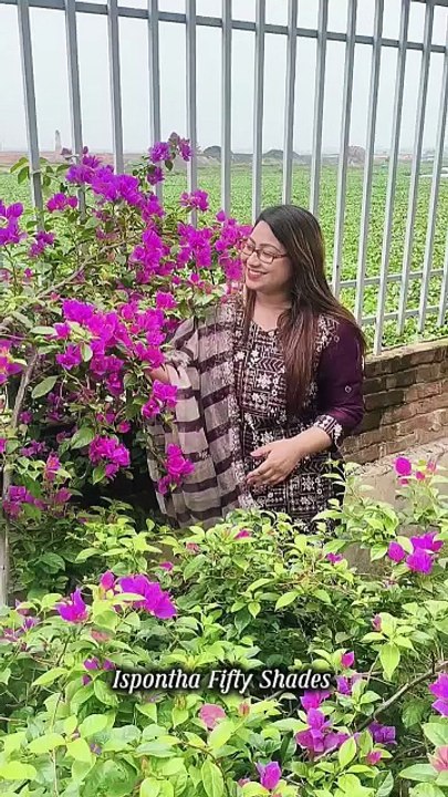 আলো ভরা কালো চোখে কি মাধুরী- Ispontha Urmi  . . #চোখের_মাধুরী #BengaliSong #OldIsGold #BanglaMusic #ClassicBanglaSong #RomanticBangla #SondhaMukhapadhyay #EvergreenBanglaSong #banglagaanreels