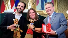 Kasperl und Pezi mit "Goldenem Rathausmann" geehrt