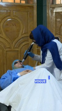 Botox sous burqa: à Kaboul, la chirurgie esthétique en vogue