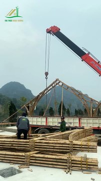 Khoảnh Khắc Chân Thực Nhất Từ Công Trường Thi Công Nhà Tre Mái Lá Của Tre Trúc Ngọc Dương