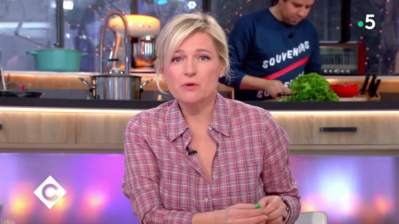 Johnny Hallyday – 02 mars 2018 | C à Vous (France 5) – Sylvie Vartan rend hommage "Pour l’amour de Johnny"