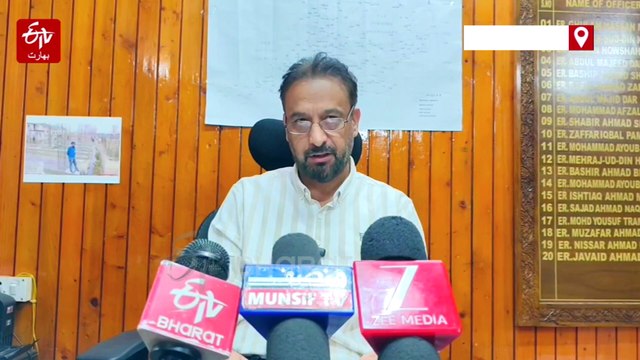 ضلع پلوامہ میں سیلاب سے کئی پلوں کے ساتھ ساتھ رابطہ سڑکوں کو نقصان پہنچا