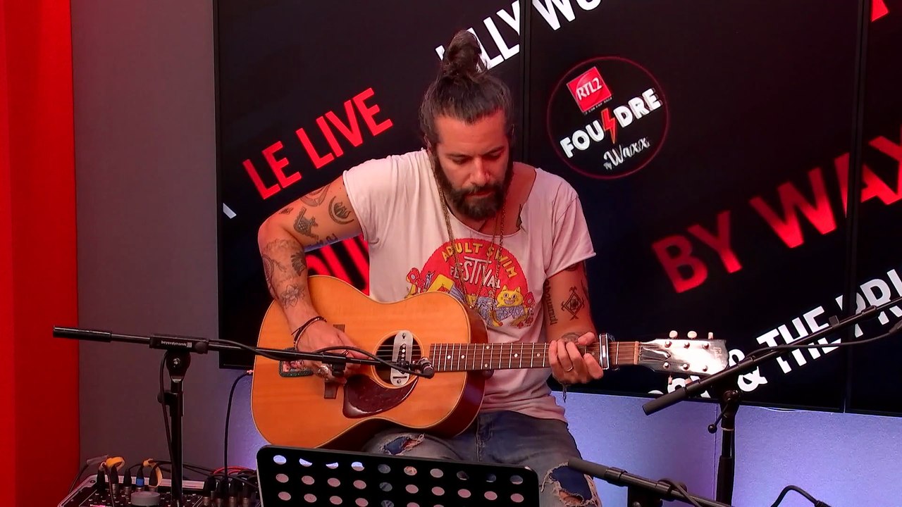 Lilly Wood and the Prick & Waxx interprètent "Swear" en live dans Foudre