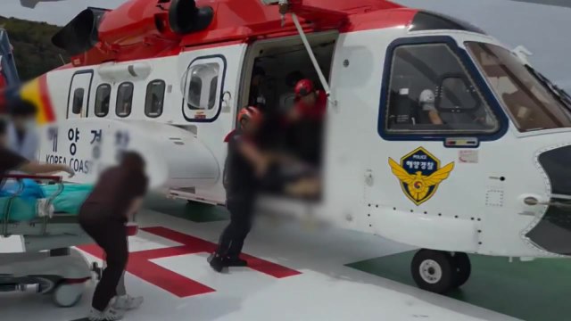 부산 앞바다서 어선 침몰...터널 달리던 화물차서 불 / YTN