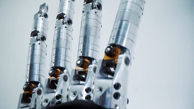 A lightweight robotic hand that moves just like a human