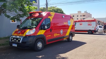 Carros batem de frente no cruzamento das ruas Santa Catarina e Paraguai