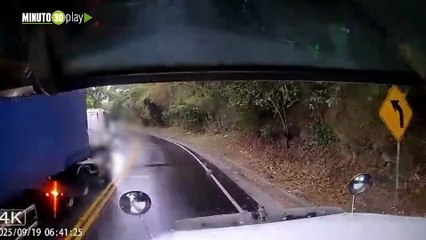 Imprudencia al volante: camión arrolló a motociclista en la vía Medellín–Guadalupe