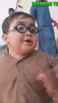 Peechay toh Dekho peechay........hahaha