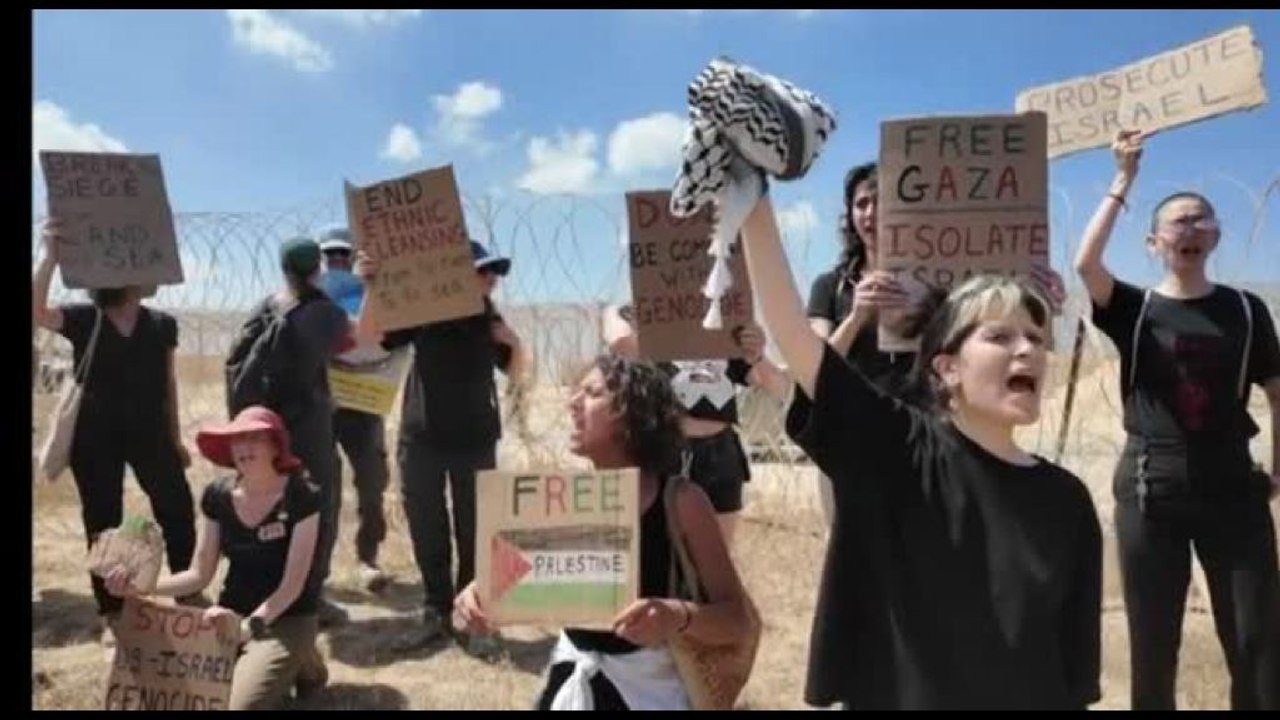 Israeliani protestano alla frontiera con Gaza: basta guerra