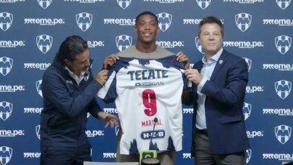 Anthony Martial es presentado oficialmente como jugador de Rayados; así porta los colores de Monterrey