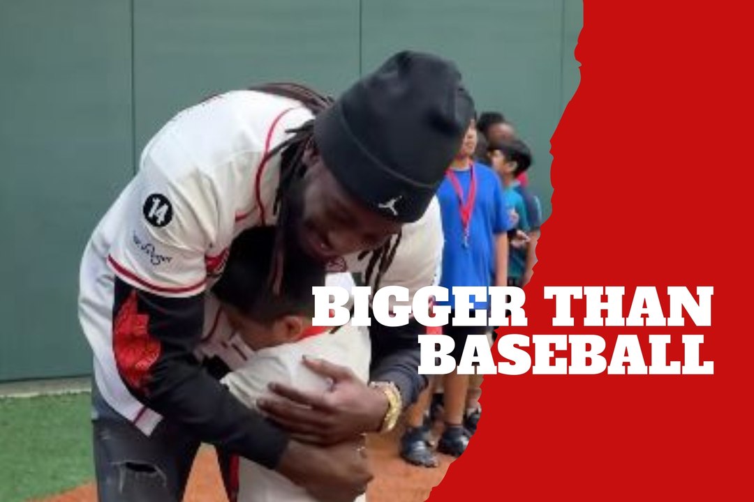 Elly De La Cruz & Noelvi Marte help young fan take swings