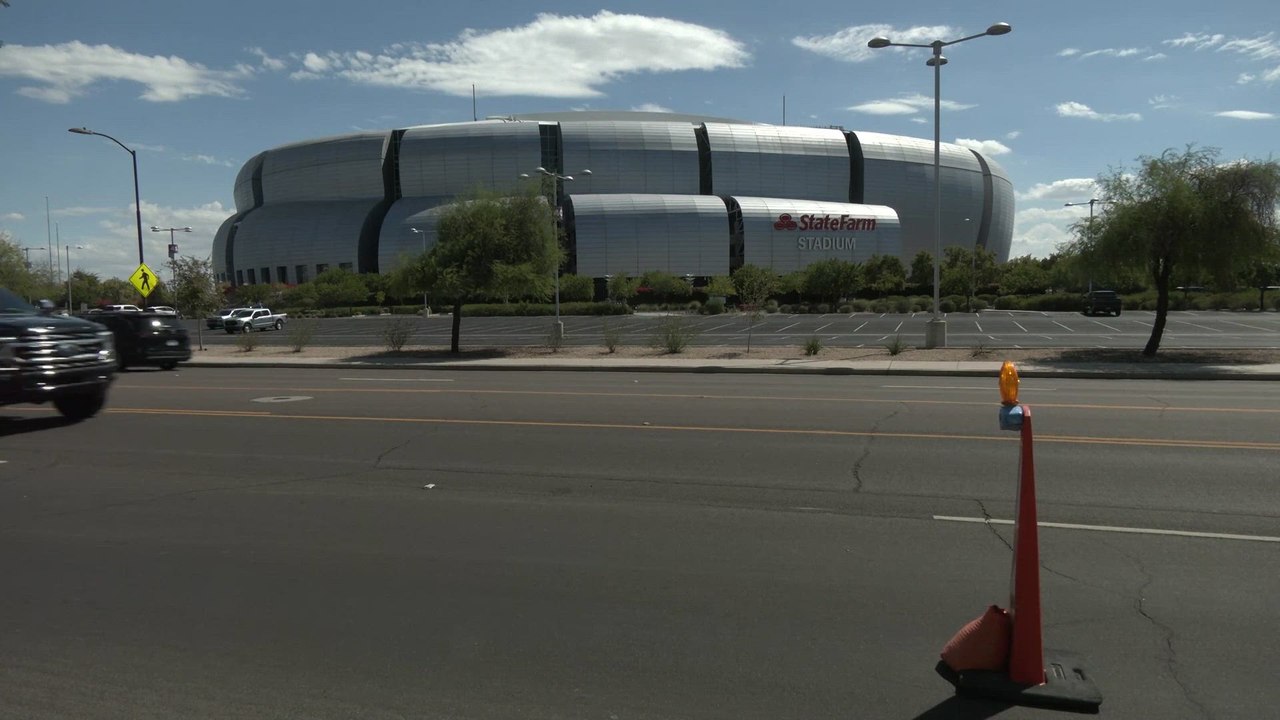 SHOCKING SECURITY LOCKDOWN at STATE FARM STADIUM ahead of CHARLIE KIRK MEMORIAL