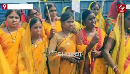 ग्रेंड कोड़ लाइन जाम, पारसनाथ के समीप आंदोलनकारियों ने 'टेका रेल', राजधानी भी रुकी
