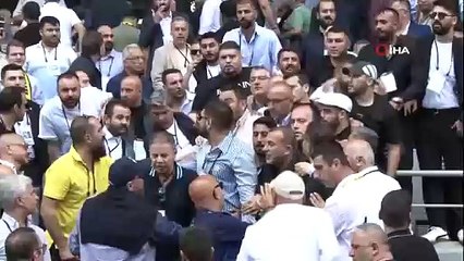 Fenerbahçe kongresinde tansiyon yükseldi!