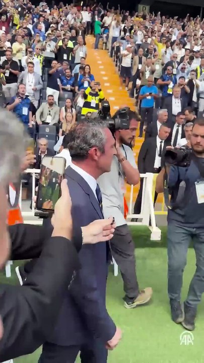 Kongre üyelerinden Ali Koç'a tepki! "Fenerbahçe Başkanı Sadettin Saran"