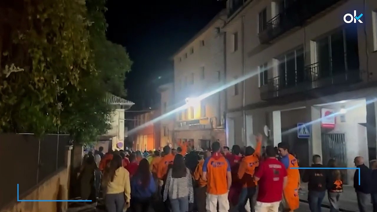 Gritos de '¡Pedro Sánchez, hijo de puta!' en las fiestas del pueblo de Óscar López