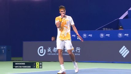 Chengdu - Mpetshi Perricard renversé par Shevchenko