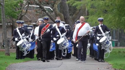 Ed Davey twirls baton in marching band to kick off Lib Dem conference