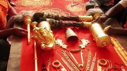 तीन दशकांचे पौराणिक दागिने, 9 दिवसांची सालंकृत पूजा, करवीर निवासिनीच्या भक्ती आणि शक्तीचा असा होतो 'जागर'