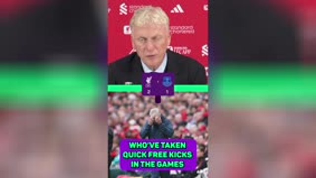 Moyes scathing about ref in Merseyside derby