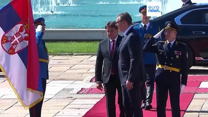 Serbia organiza el mayor desfile militar de la historia del país