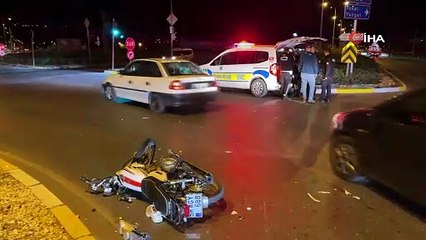 Otomobille motosiklet çarpıştı: 1 ağır yaralı